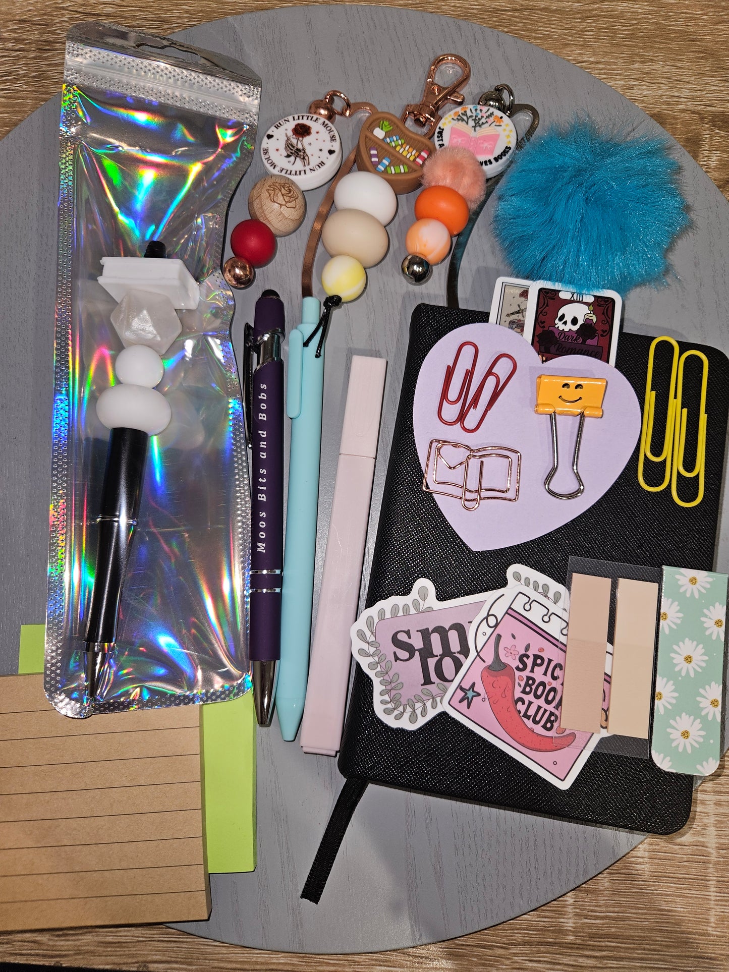 20 Item Mystery Book Scoop