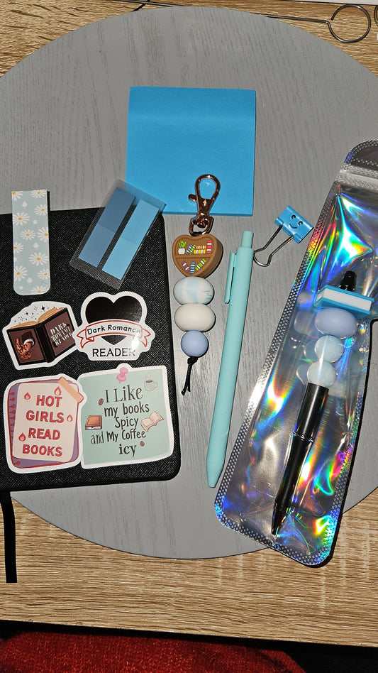 10 Item Mystery Book Scoop