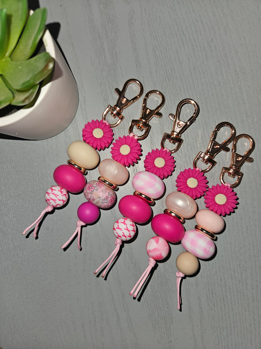 Hot Pink Daisies 5 Beaded Keyring